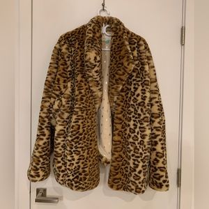 Anthropologie NWOT Glamorous Faux Fur Leopard Jacket